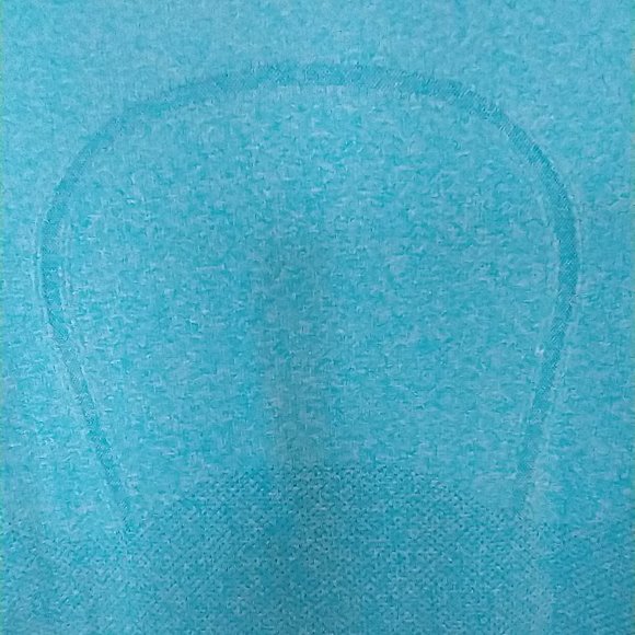 Women's Size 4 Lululemon Athletica: running and training short sleeve shirt - Picture 3 of 10